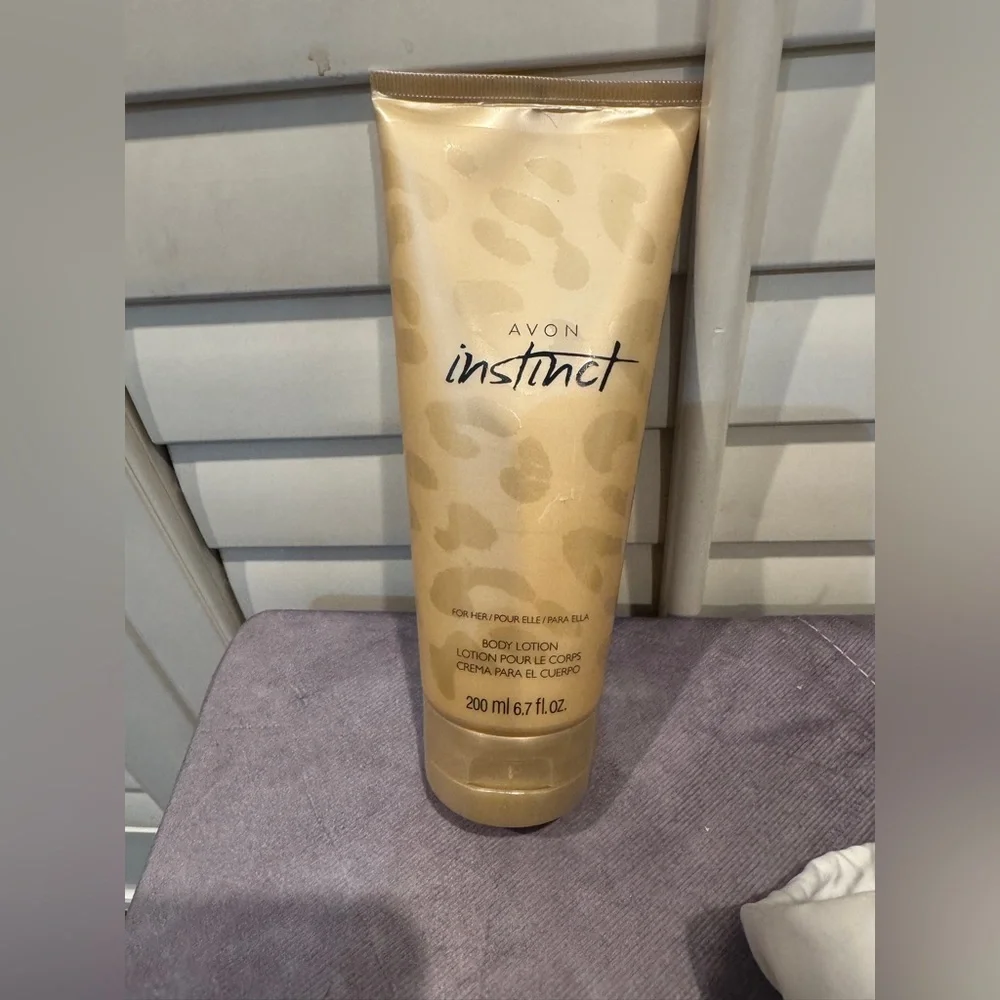 Avon Instinct‎ Gold Body Lotion NEW
